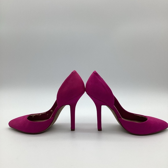 1962. BCBG Suede Fuchsia 3” Pumps NWOT Size 8.5 - Picture 2 of 10